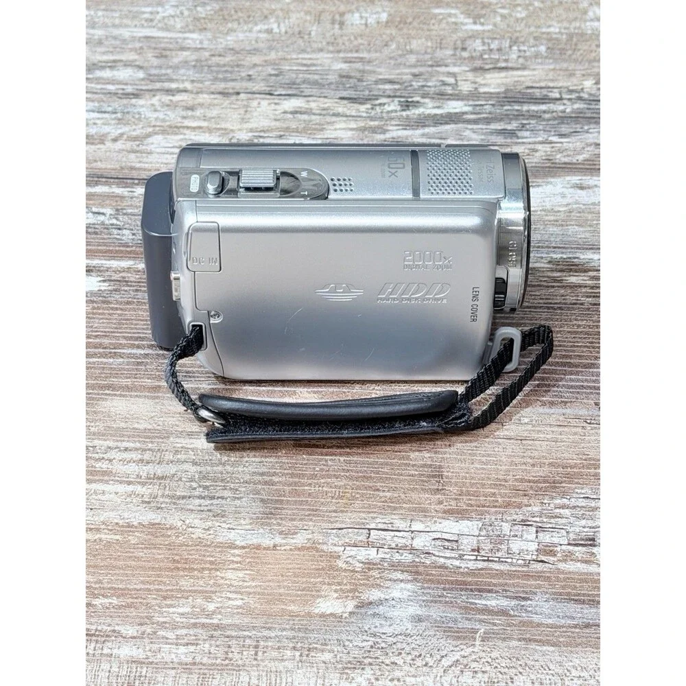 Sony Handycam DCR-SR68 Silver Video Digital Camcorder 60x Zoom 2 Battery Tested